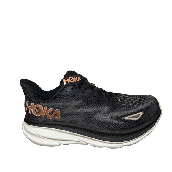 Hoka women’s Clifton 8 Black and Gold Athletic Shoes size 8 - Picture 1 of 7